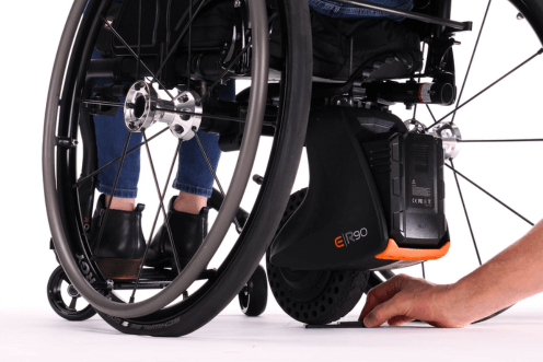 EMPULSE R90 | Chargement et montage sur fauteuil roulant à châssis pliantEMPULSE R90 | Opladen en monteren op een vouwframe rolstoel Vignette