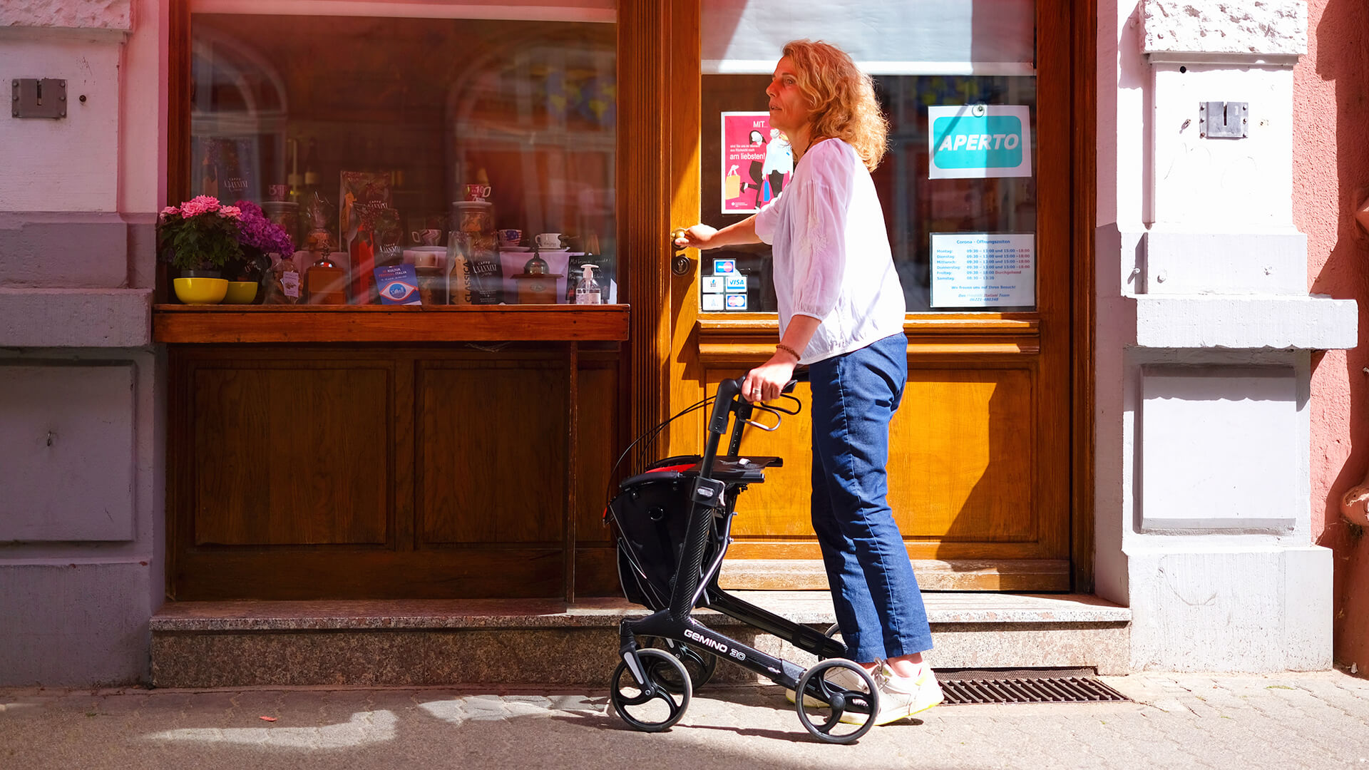 Découvrez le rollator haut de gamme en carbone de GEMINO !